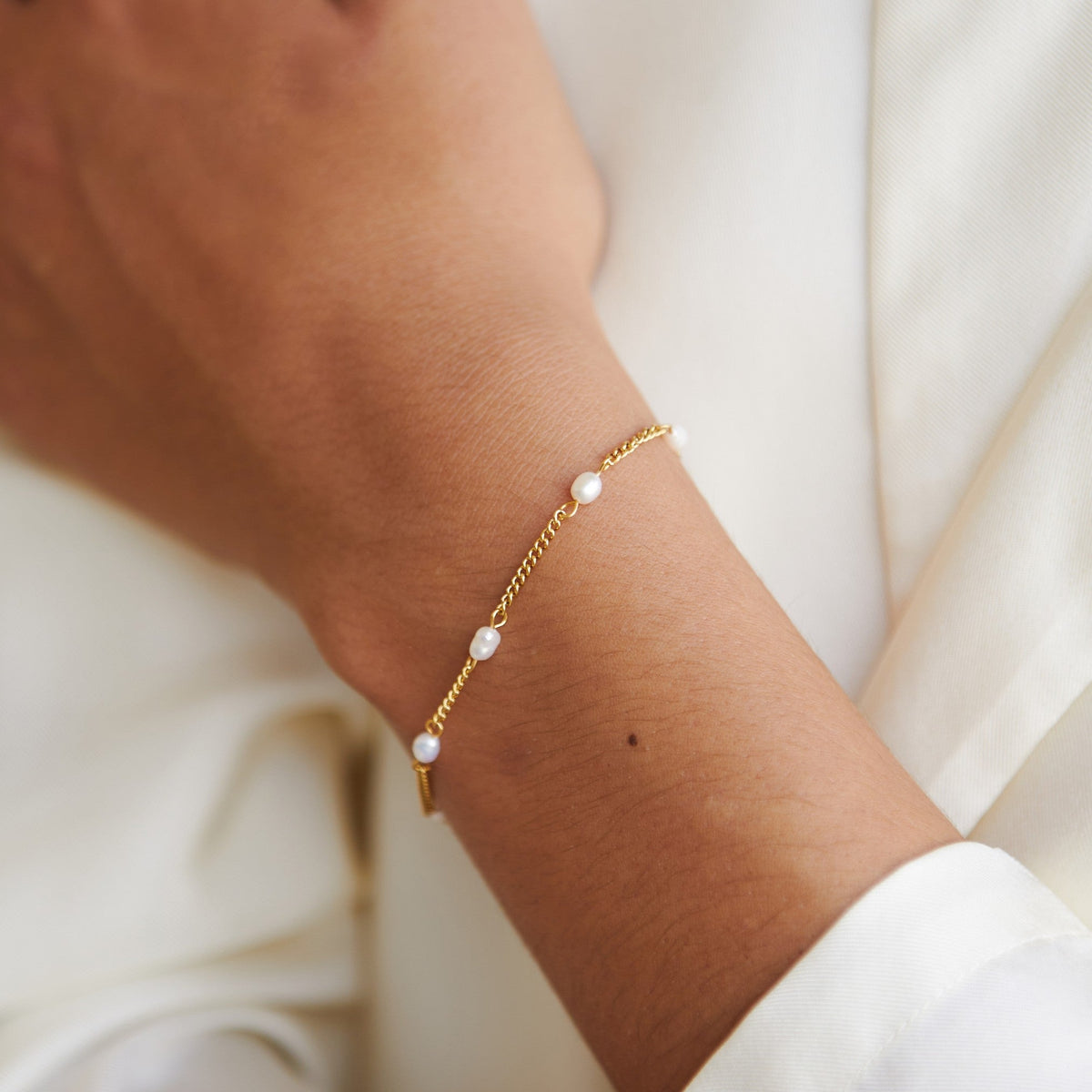 Freshwater Pearl Beaded Chain Bracelet, 18K Gold Stainless Steel, Waterproof - Mari Gavane