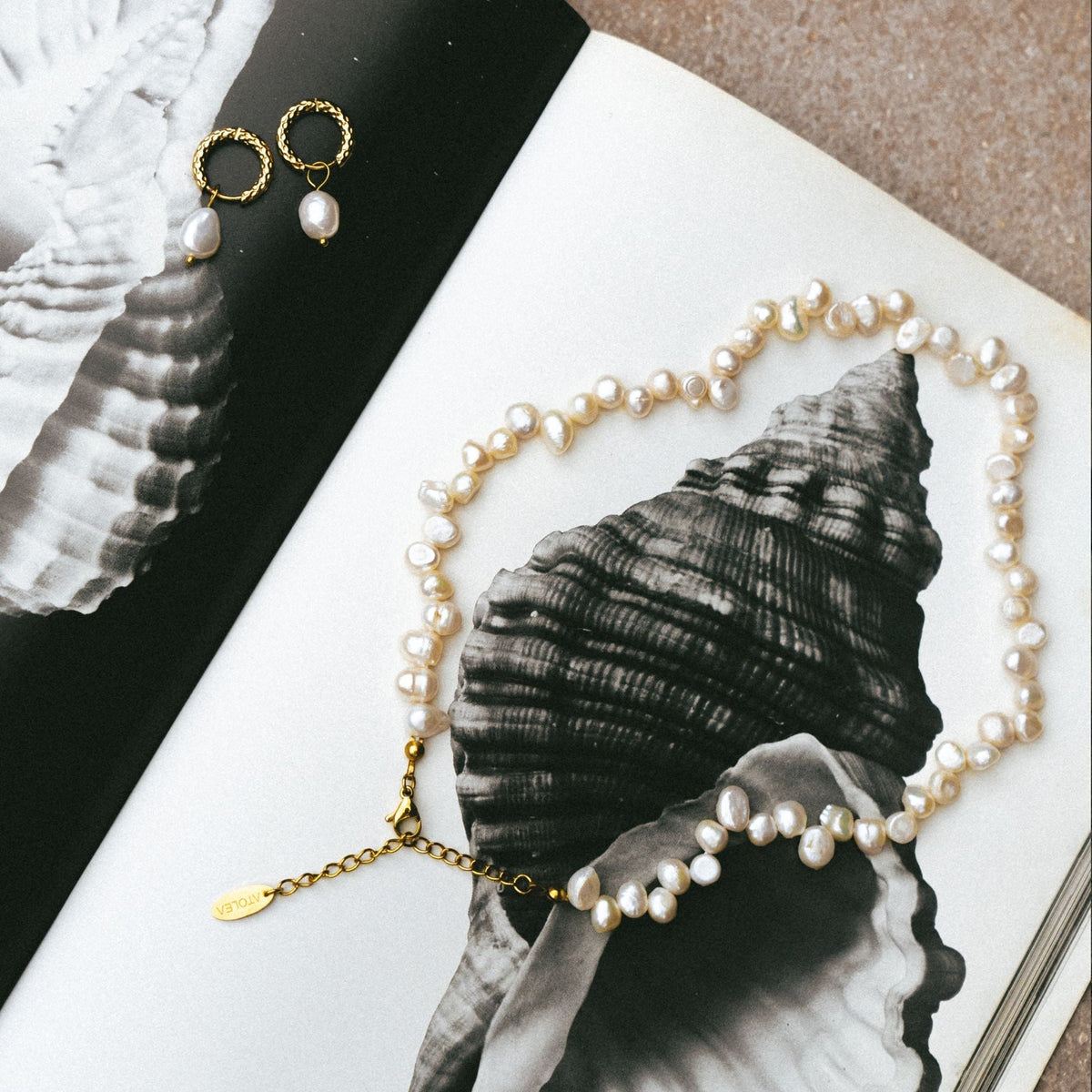 Freshwater Pearl Hammered Hoop Earrings, 18K Gold Stainless Steel, Waterproof - Mari Gavane