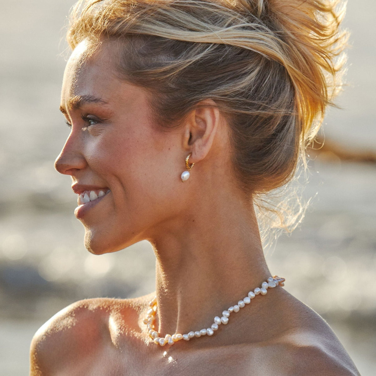 Freshwater Pearl Hammered Hoop Earrings, 18K Gold Stainless Steel, Waterproof - Mari Gavane