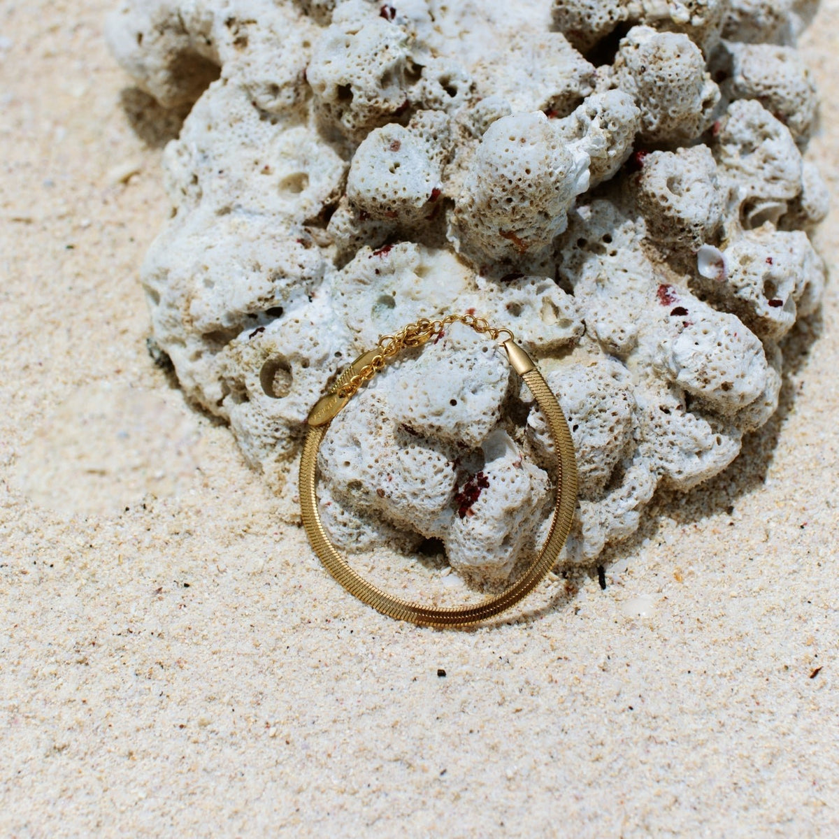 Kauai Herringbone Bracelet – waterproof bracelet by Mari Gavane (view 18)