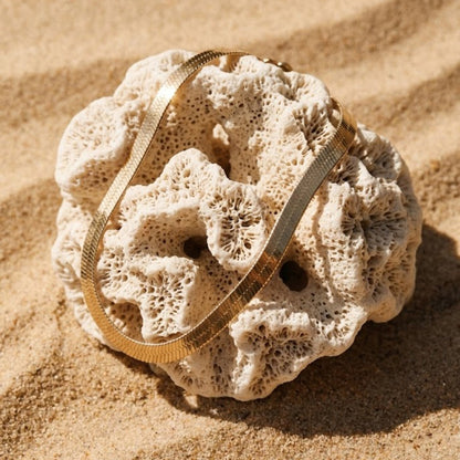 Pulseira de corrente em espinha de peixe, 18K ouro e aço inoxidável, à prova d'água, estilo elegante e resistente.
