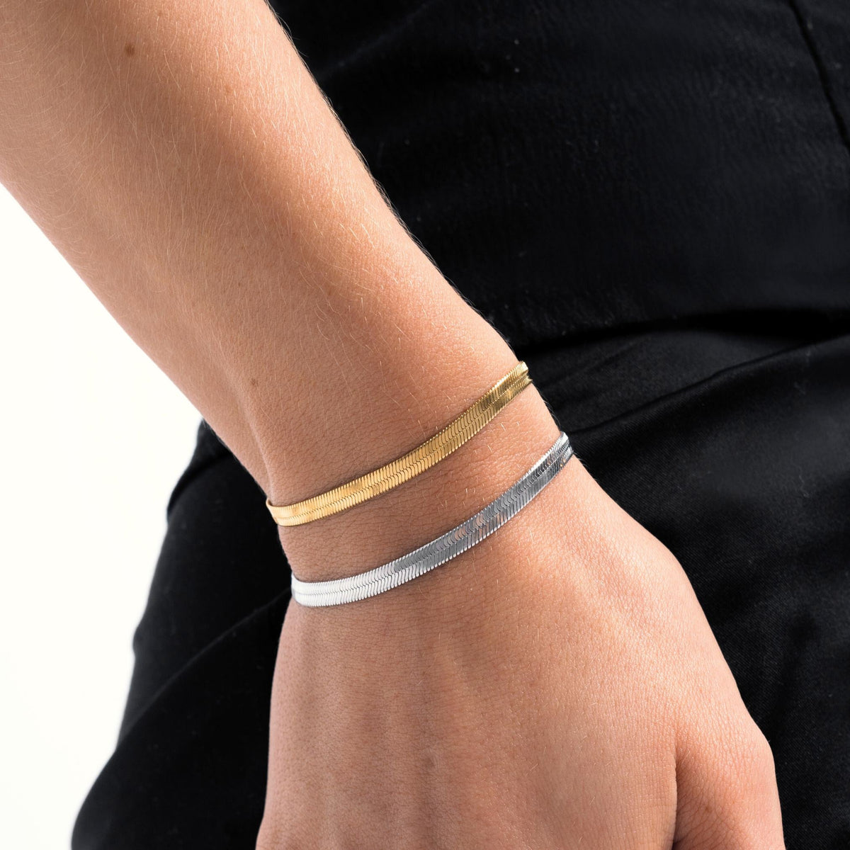 Kauai Herringbone Bracelet – waterproof bracelet by Mari Gavane (view 9)