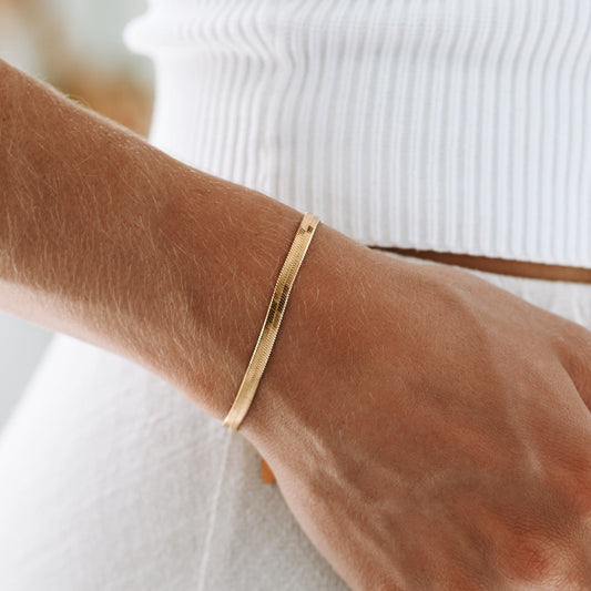 Kauai Herringbone Bracelet – waterproof bracelet by Mari Gavane