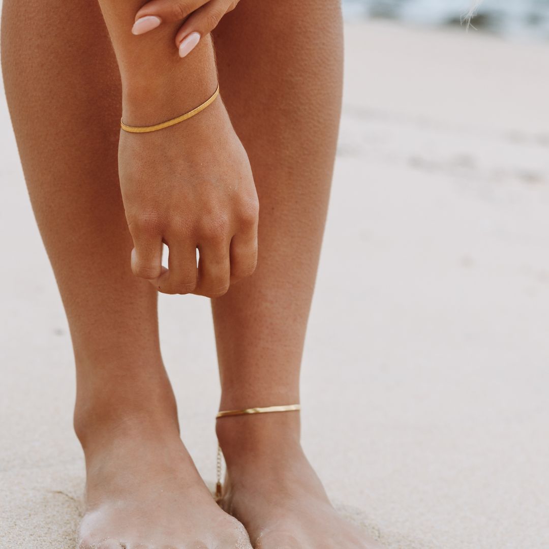 Kauai Herringbone Bracelet – waterproof bracelet by Mari Gavane (view 16)