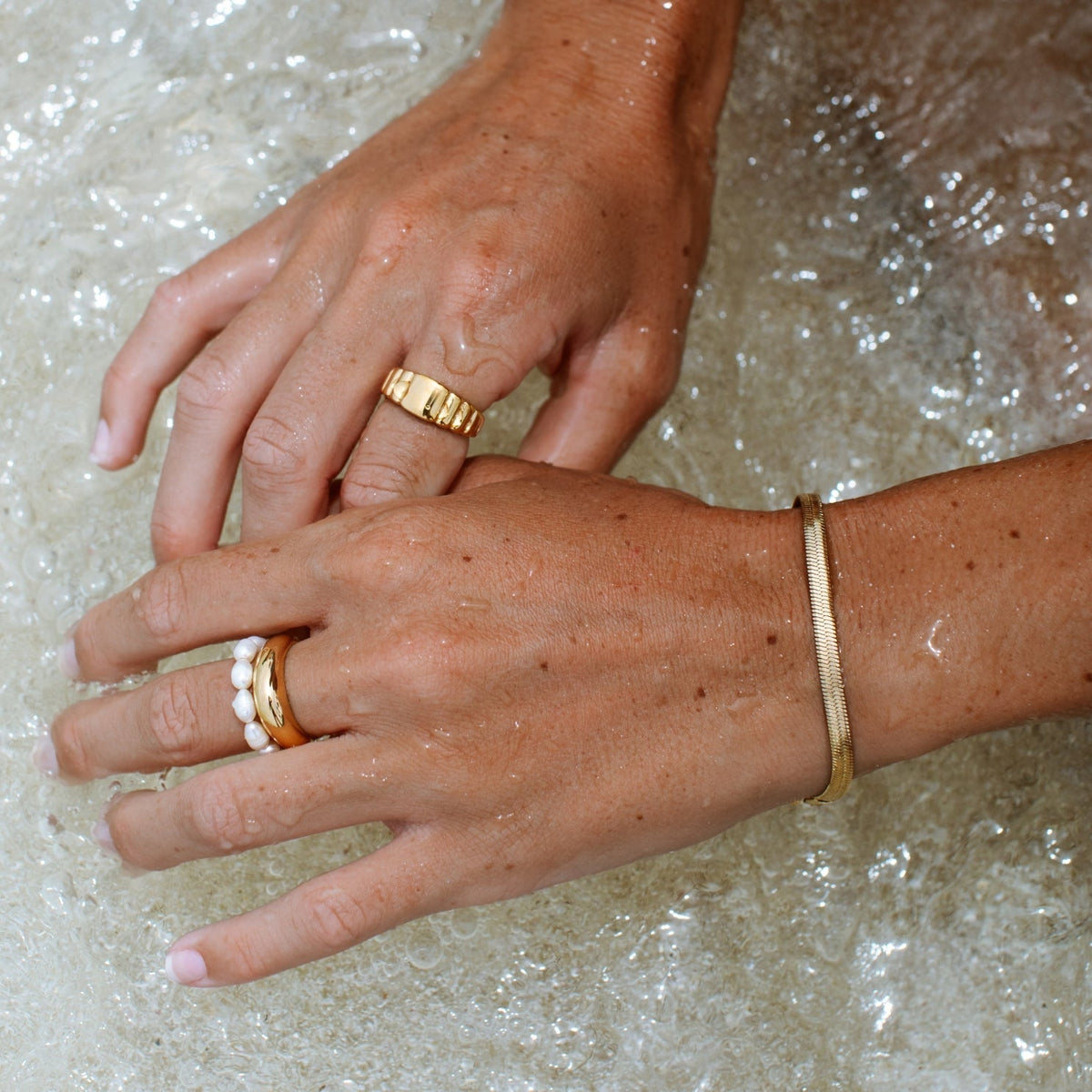 Kauai Herringbone Bracelet – waterproof bracelet by Mari Gavane (view 4)
